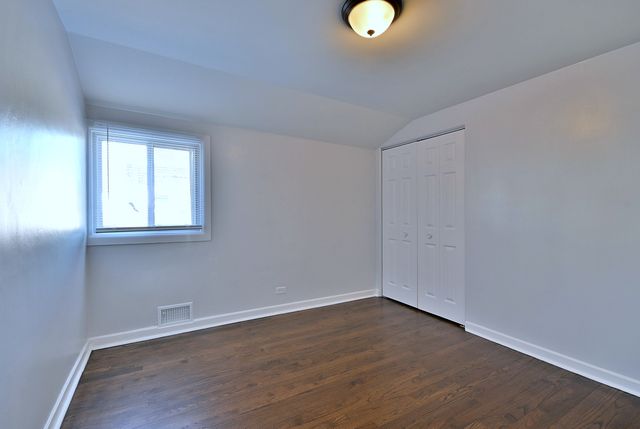 7142 N Keating Avenue, Lincolnwood, IL 60712