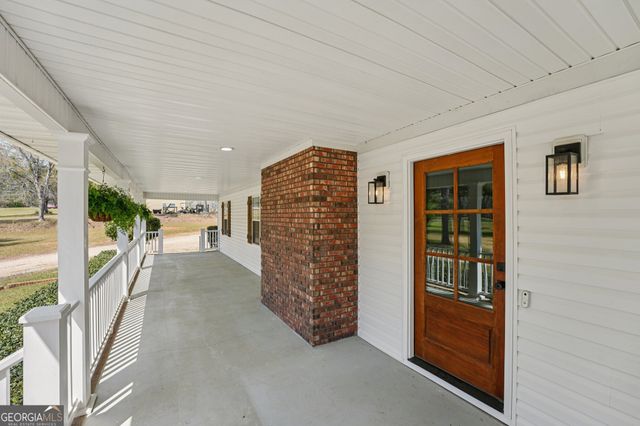 9902 Highway 16, Senoia, GA 30276