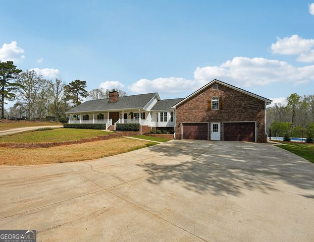 9902 Highway 16, Senoia, GA 30276