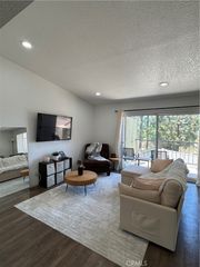2548 Avenida Del Vista T 202, Corona, CA 92882