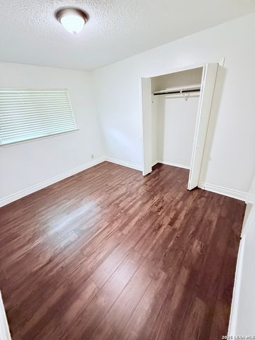 7119 FOREST MONT ST, San Antonio, TX 78240