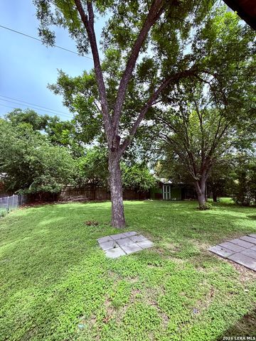 7119 FOREST MONT ST, San Antonio, TX 78240