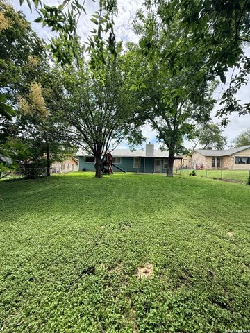 7119 FOREST MONT ST, San Antonio, TX 78240