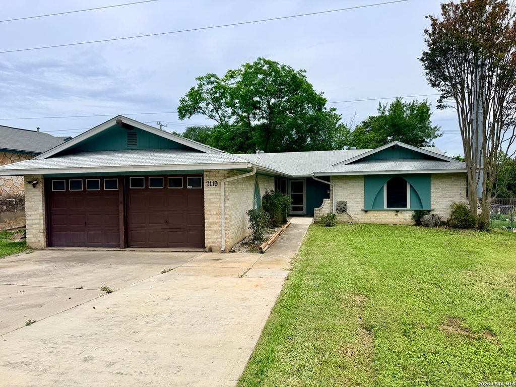 7119 FOREST MONT ST, San Antonio, TX 78240