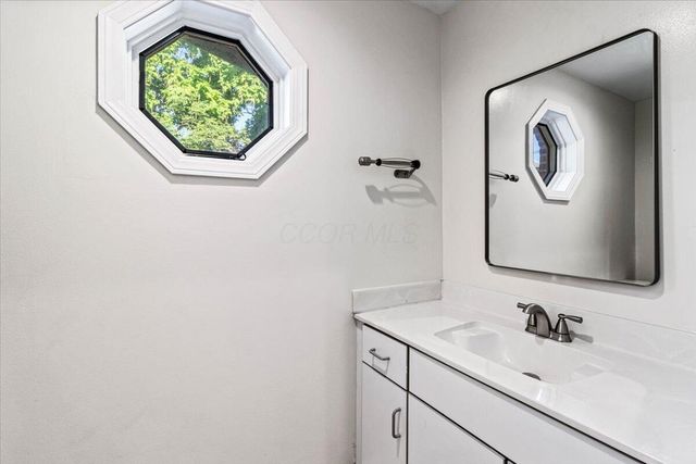 681 S Front Street, Columbus, OH 43206