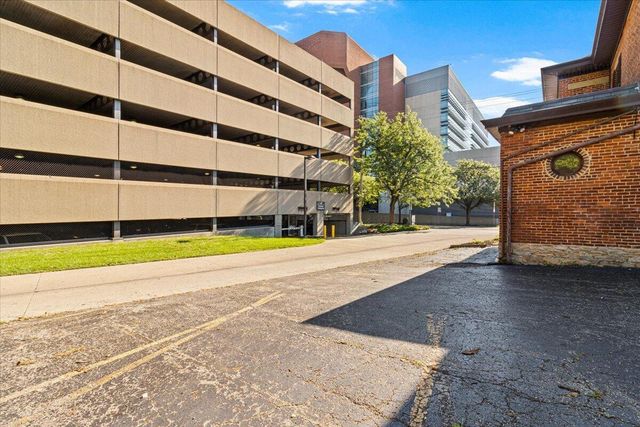 681 S Front Street, Columbus, OH 43206