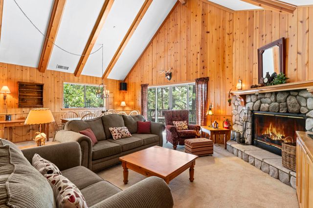 783 Crown Drive, Lake Arrowhead, CA 92352