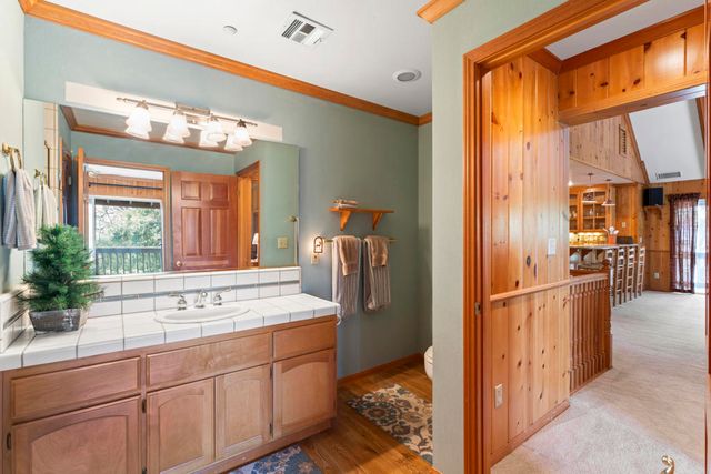 783 Crown Drive, Lake Arrowhead, CA 92352