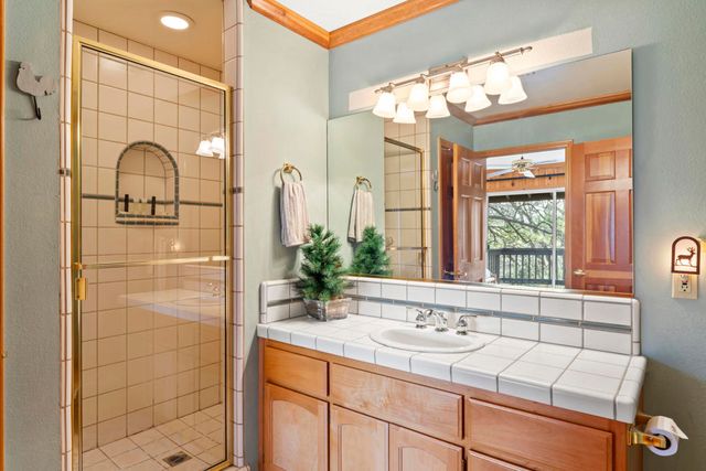 783 Crown Drive, Lake Arrowhead, CA 92352