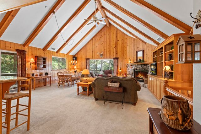 783 Crown Drive, Lake Arrowhead, CA 92352