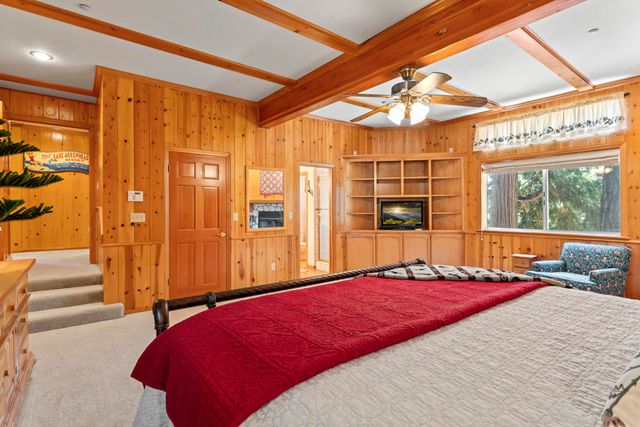 783 Crown Drive, Lake Arrowhead, CA 92352