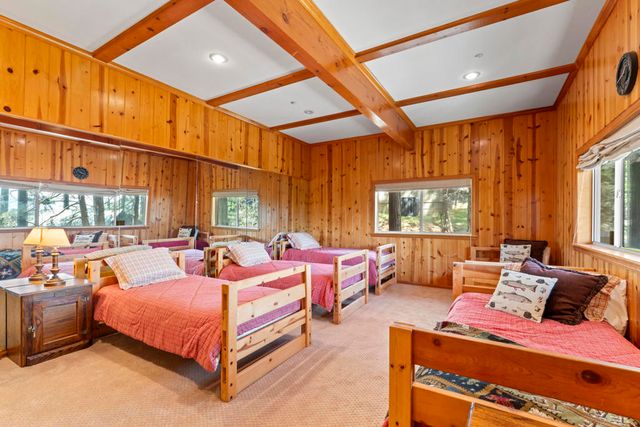 783 Crown Drive, Lake Arrowhead, CA 92352