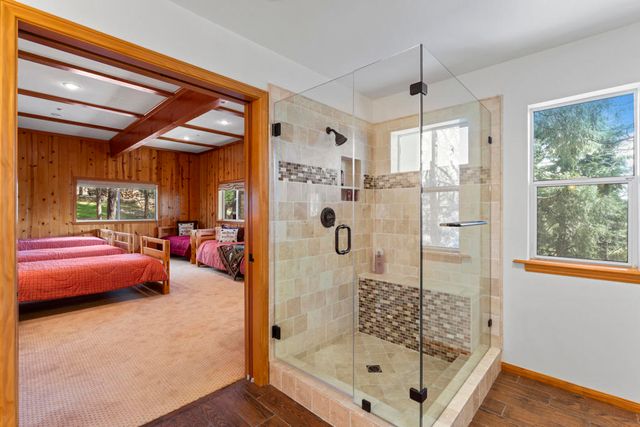 783 Crown Drive, Lake Arrowhead, CA 92352