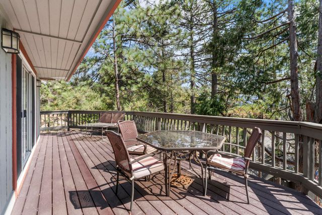 783 Crown Drive, Lake Arrowhead, CA 92352