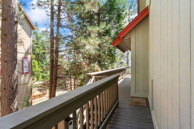 783 Crown Drive, Lake Arrowhead, CA 92352