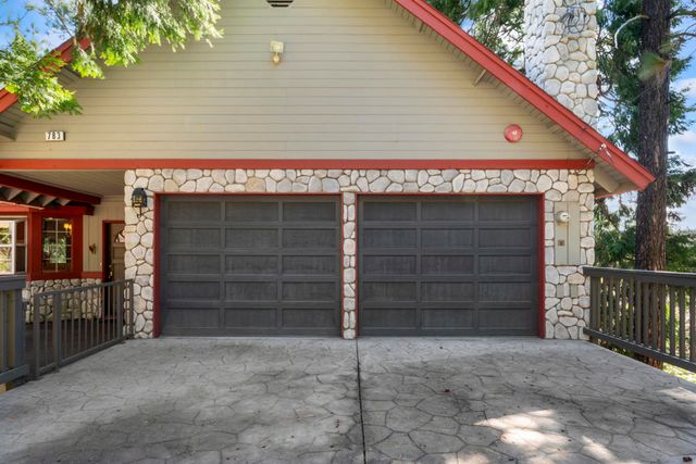 783 Crown Drive, Lake Arrowhead, CA 92352