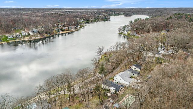 7229 Bordeau Drive Ne, Grattan Twp, MI 48809