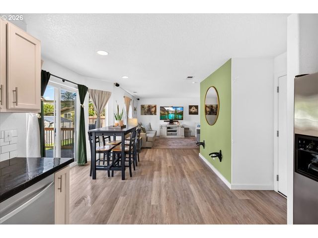 228 E 12TH St, Lafayette, OR 97127