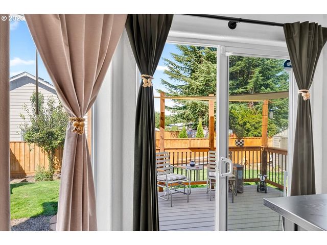 228 E 12TH St, Lafayette, OR 97127
