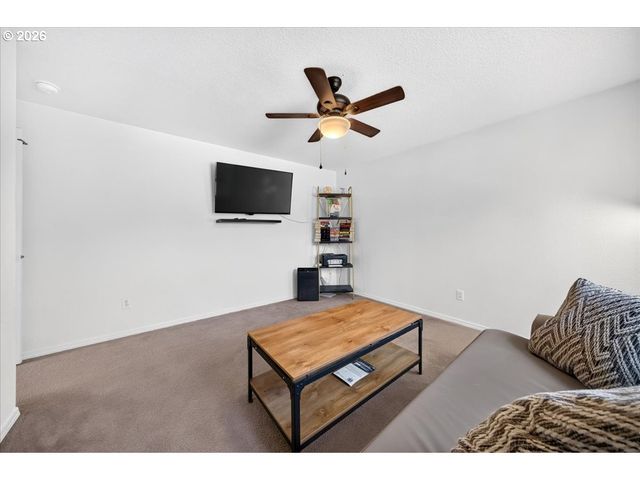 228 E 12TH St, Lafayette, OR 97127