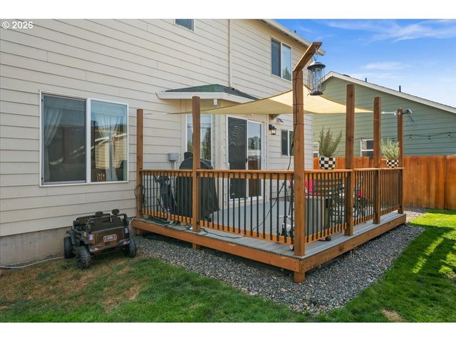228 E 12TH St, Lafayette, OR 97127