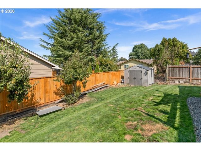 228 E 12TH St, Lafayette, OR 97127