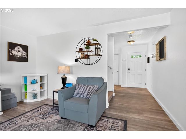228 E 12TH St, Lafayette, OR 97127