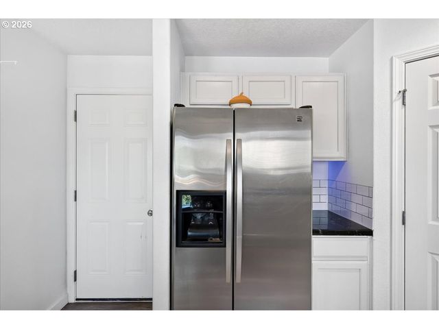 228 E 12TH St, Lafayette, OR 97127