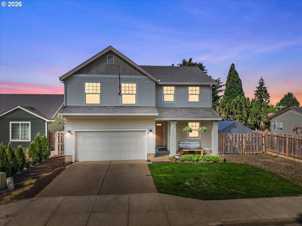 228 E 12TH St, Lafayette, OR 97127