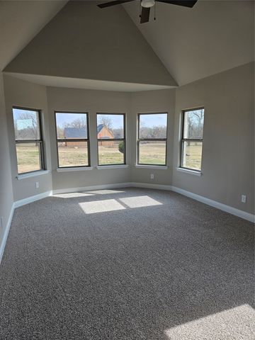 373 Willie's Court, Whitesboro, TX 76273