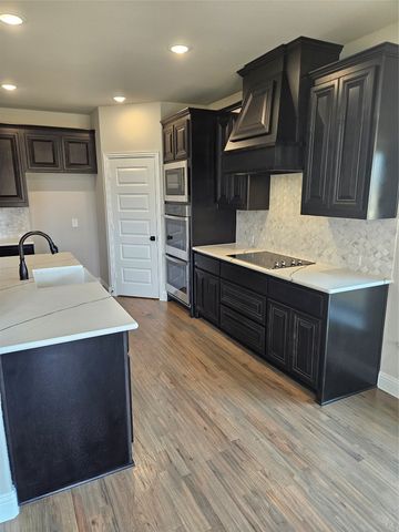 373 Willie's Court, Whitesboro, TX 76273