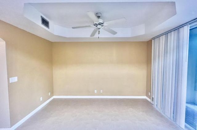 2920 HIDDEN HILLS Road 1304, West Palm Beach, FL 33411