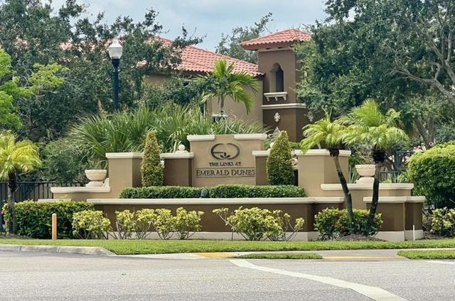 2920 HIDDEN HILLS Road 1304, West Palm Beach, FL 33411