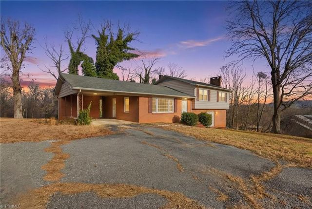 1625 Brushy Mountain Road, Wilkesboro, NC 28697