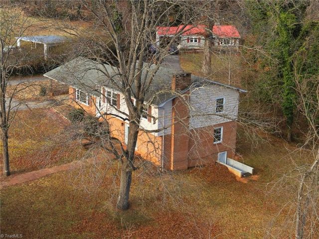 1625 Brushy Mountain Road, Wilkesboro, NC 28697
