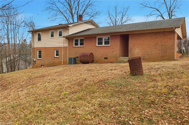 1625 Brushy Mountain Road, Wilkesboro, NC 28697
