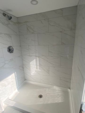 8046 S MANISTEE Avenue 2, Chicago, IL 60617