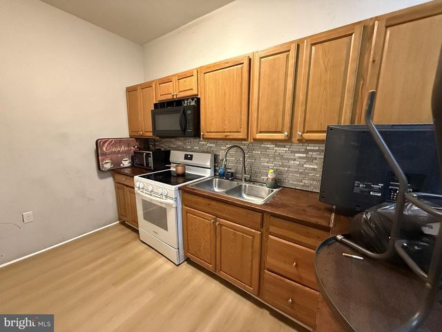 1159 MUHLENBERG ST, Reading, PA 19602