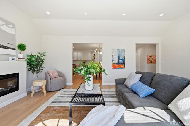 2258 34th Avenue, San Francisco, CA 94116