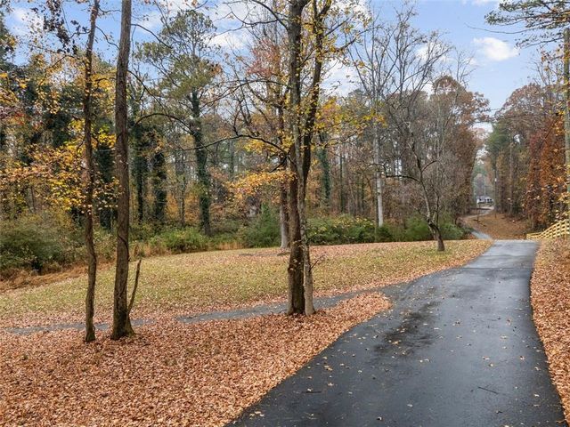 3116 MH BATESVILLE Road, Woodstock, GA 30188