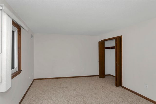 58 Beekman Dr 58, Agawam, MA 01001