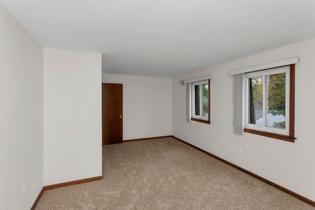 58 Beekman Dr 58, Agawam, MA 01001