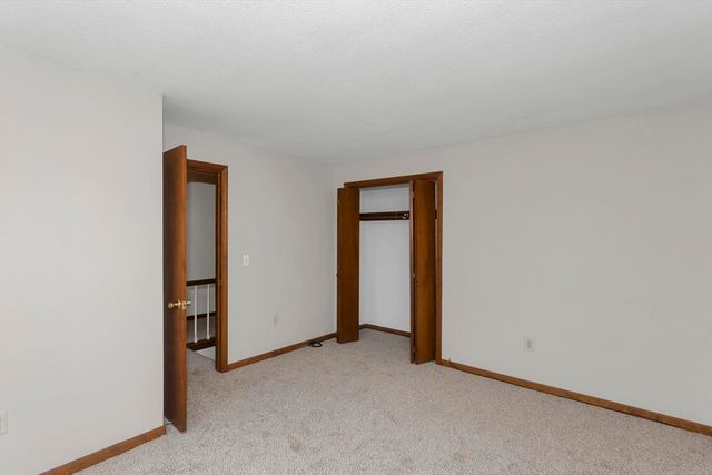 58 Beekman Dr 58, Agawam, MA 01001