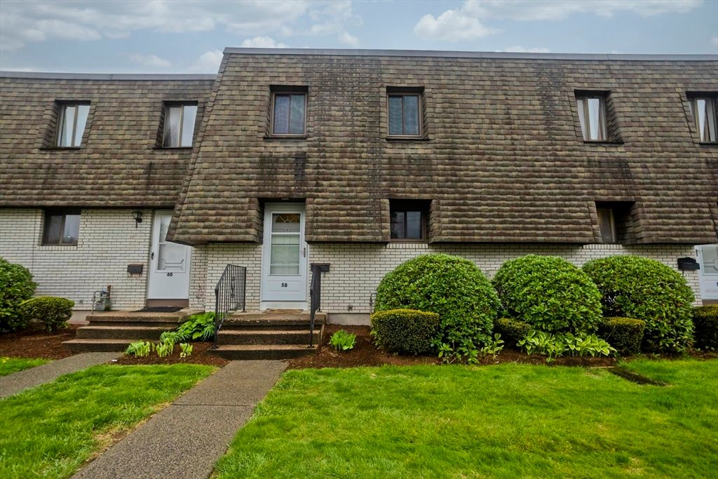 58 Beekman Dr 58, Agawam, MA 01001
