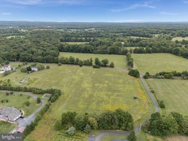 130 FITZER RD, Frenchtown, NJ 08825