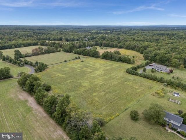 130 FITZER RD, Frenchtown, NJ 08825