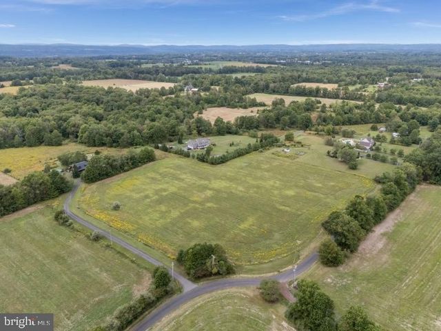 130 FITZER RD, Frenchtown, NJ 08825