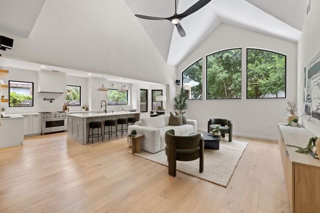 5700 Trelawney LN, Austin, TX 78739