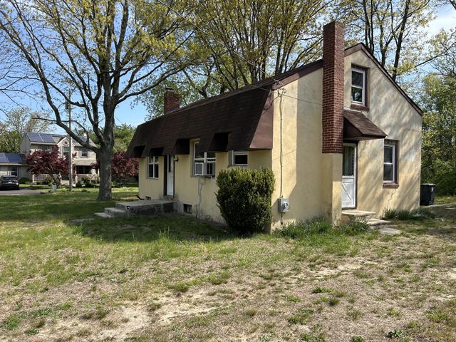312 STRATFORD AVE, West Berlin, NJ 08091