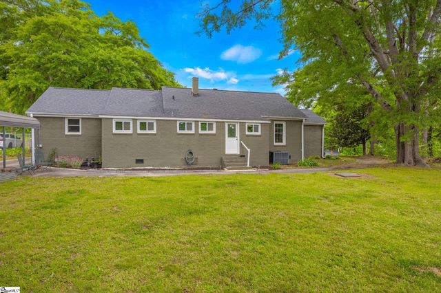 698 Pumpkintown Highway, Pickens, SC 29671